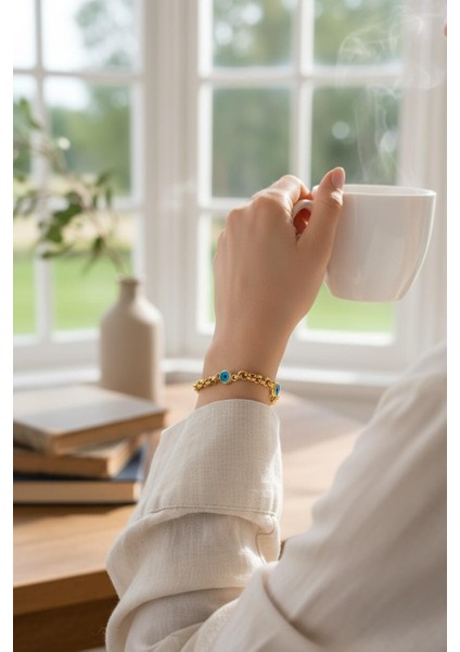 925 Ayar Gümüş 3 Nazar Boncuklu Gold Bileklik Kadın fiyatları