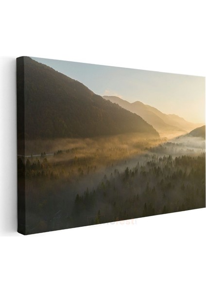 Sisli Vadideki Dağlar - Altın Işıklı Gün Doğumu Kanvas Tablo modelleri