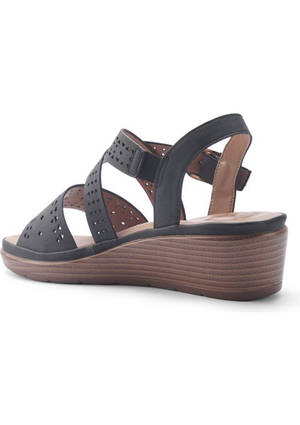 105513.Z5FX Siyah Kadın Comfort Sandalet