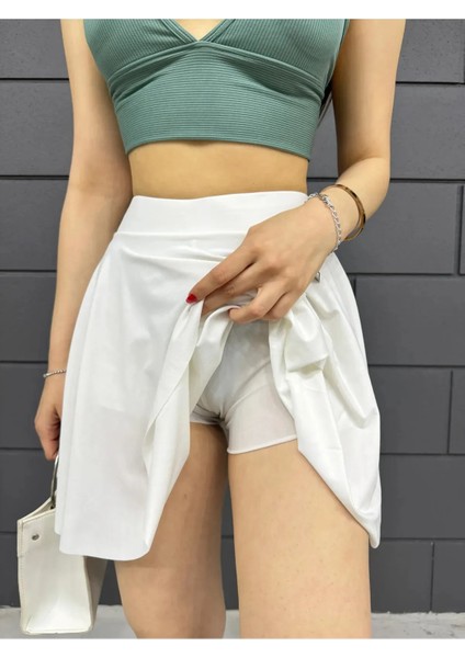 Kadın Kloş Model Volanlı Yumuşak Dokulu Esnek Beli Lastikli Sandy Kumaş Içi Şortlu Etek fırsatları