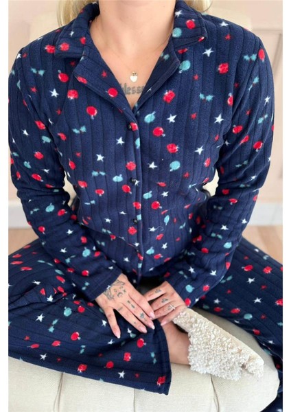 Lacivert Yıldız Desenli Önden Düğmeli Peluş Polar Pijama Takımı indirimleri