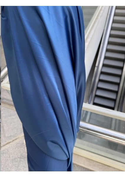 Koyu Lacivert Saten Kumaş-Abiye Şal ve Eşarp Dıkımıne Hazır Kumaş