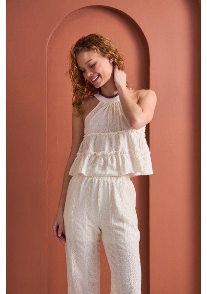 Fırfır Volanlı Halter Yaka Üst ve Bol Paça Pantolon Takım modelleri