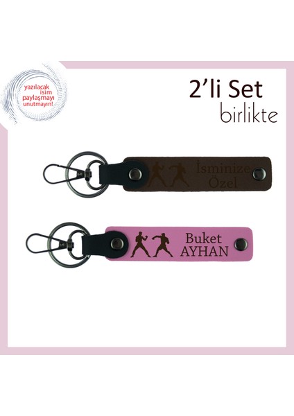 Sert Tarzın Tamamlayıcısı, Combat Motifli, Isme ve Mesaja Özel Deri Anahtarlık Set, Koyu Kahve-Pembe