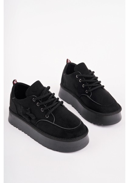 Kozmos Kalın Taban Bağcıklı Yıldız Detaylı Kadın Kışlık Sneaker Spor Ayakkabı modelleri