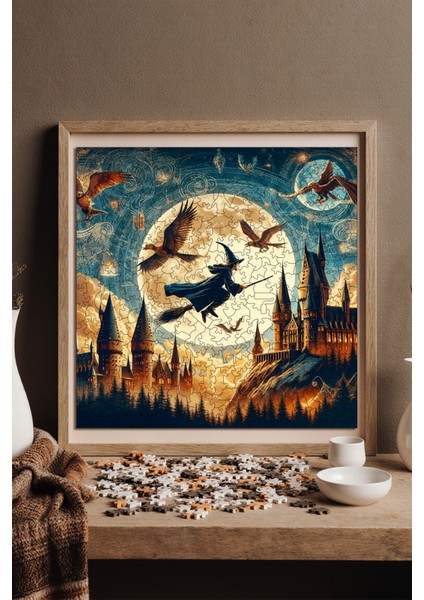 Ahşap Puzzle – Sihirbaz ve Büyü Okulu, 353 Parça, 29x29 cm – Benzersiz Şekilli ve Özel Figürlü, Yapıştırıcı Folyo Dahil, Dekoratif Yetişkin Yapboz - |S1-07|