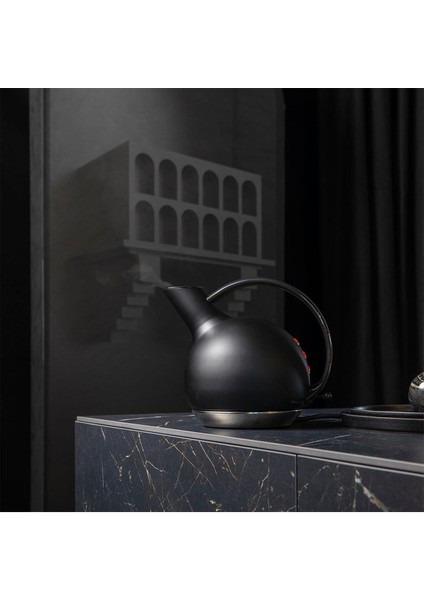 Elektrikli Siyah Mat Su Isıtıcı, Pratik ve Şık Tasarım indirimleri