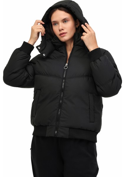 Wl 2ND2301 5pr Siyah Kadın Kısa Kaban