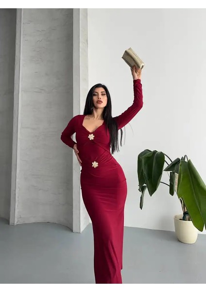 Önü Çift Tokalı Uzun Elbıse