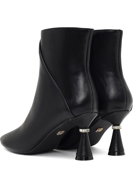 Kadın Siyah Fermuarlı Taş Detaylı Topuklu Bot 25AFE480918