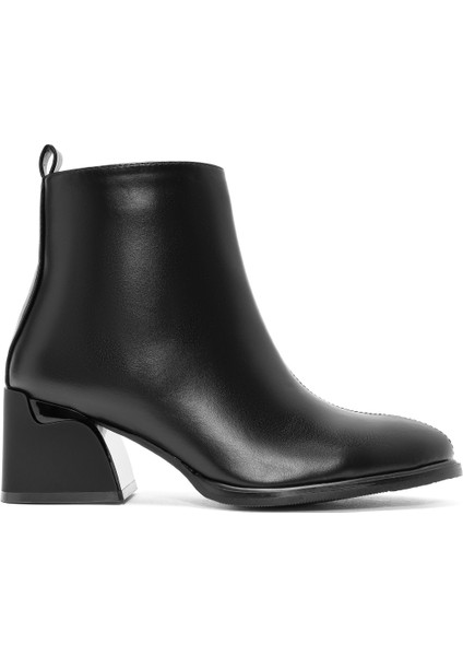 Kadın Siyah Fermuarlı Topuklu Bot 25WFE400718