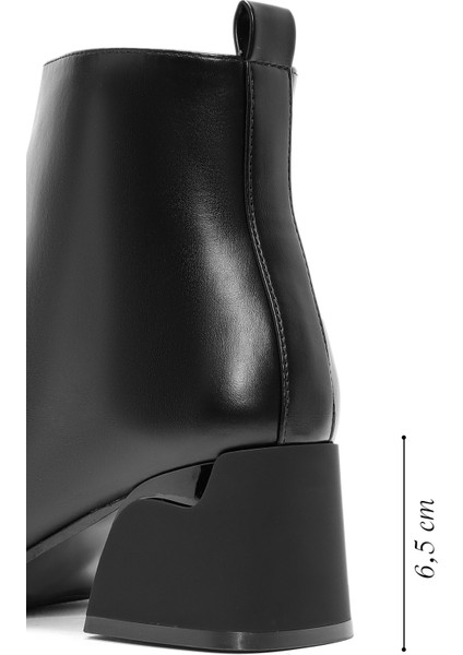 Kadın Siyah Fermuarlı Topuklu Bot 25WFE400718 fiyatları