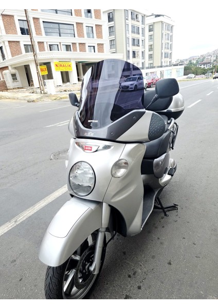 Aprilia Scarabeo 500 Siperlik Ön Cam 49CM 2003-2008 Model Siyah Renkli 4mm