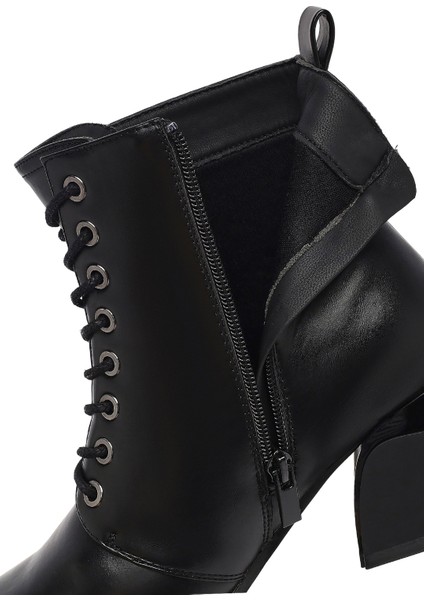 Kadın Siyah Fermuarlı Kalın Topuklu Bot 25WFE400818