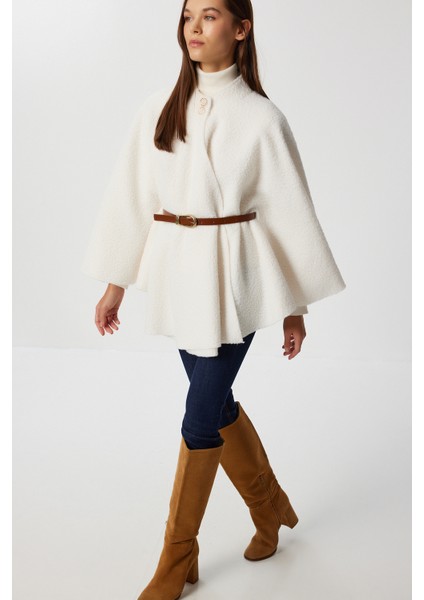 Kemerli Düğmeli Buklet Panço LMW0030 Ekru fırsatları