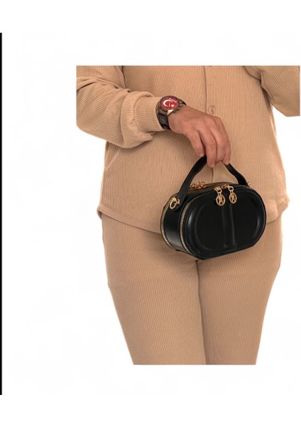 Siyah Deri New Season Çanta El ve Omuz Askılı. En 20 cm Boy 13 cm fırsatları