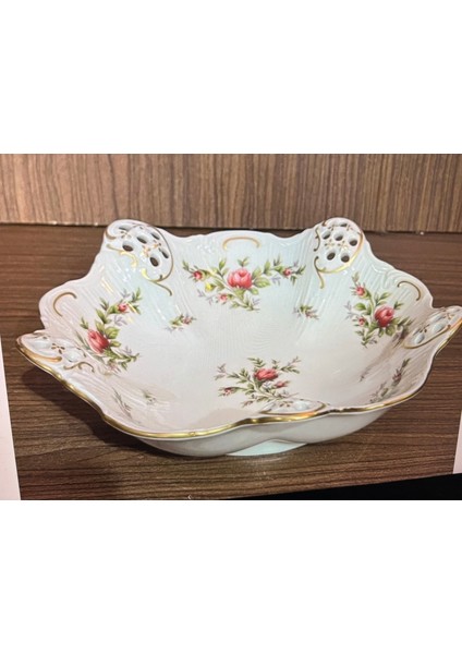 Rosenthal Classic Rose Gofreli ve Ajurlu Sunumluk Şekerlik - 20 cm Çapında 6 cm Yüksekliğinde