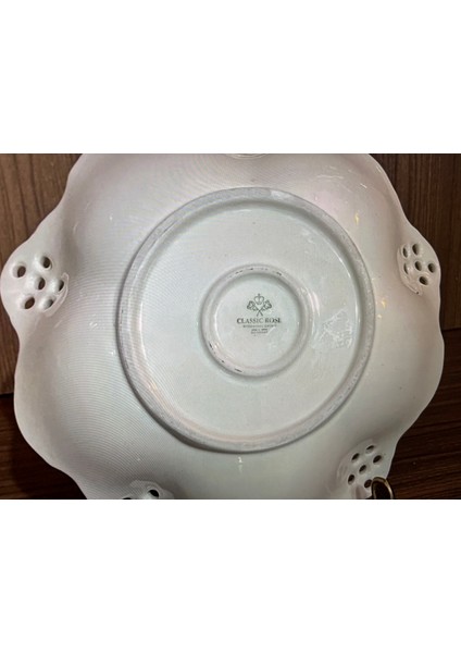 Rosenthal Classic Rose Gofreli ve Ajurlu Sunumluk Şekerlik - 20 cm Çapında 6 cm Yüksekliğinde fiyatları