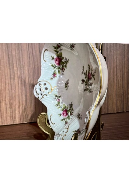 Rosenthal Classic Rose Gofreli ve Ajurlu Sunumluk Şekerlik - 20 cm Çapında 6 cm Yüksekliğinde fırsatları