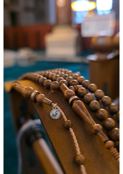 Yusuf Cevher Usta El Işçiliği Koleksiyonluk öd Ağacı 99'luk namaz Zikir Tesbihi