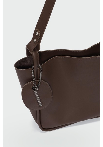 Chiara Charmlı Omuz Çantası Kahve modelleri