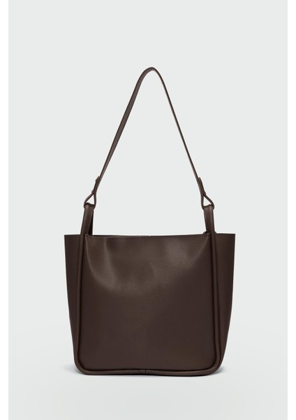 Chiara Charmlı Omuz Çantası Kahve fırsatları