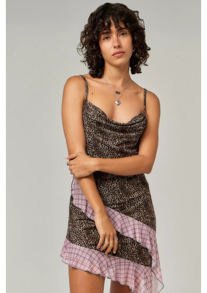Leopar Desenli Asimetrik Kesim Mini Elbise fiyatları