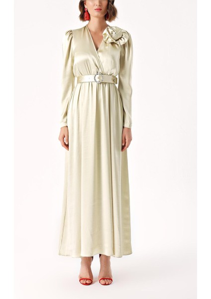 Bej Gül Aksesuar Detaylı Anvelop Uzun Elbise 94219 fiyatları