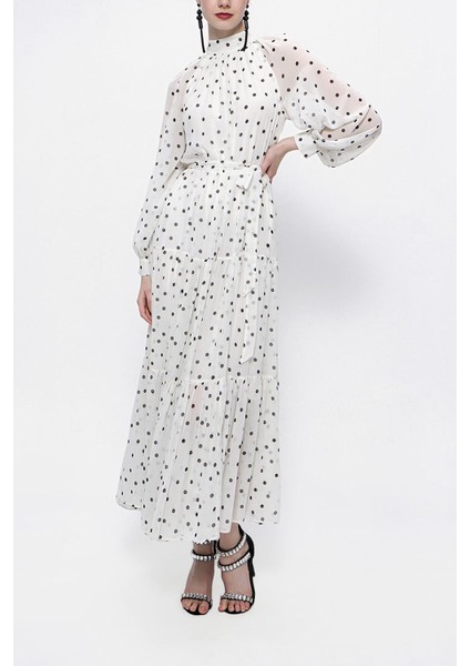 Beyaz Büzgülü Bol Kesim Uzun Elbise 94315