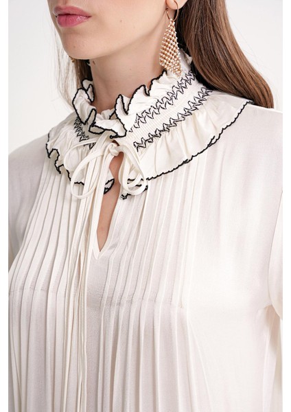 Beyaz Gipe Nakış Detaylı Bol Kesim Uzun Elbise 94552 indirimleri