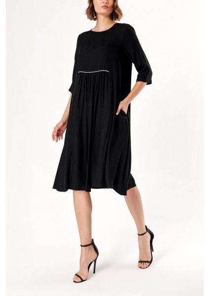 Siyah Büzgülü Bol Kesim Elbise 92279