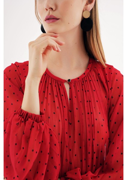 Kırmızı Büzgülü Rahat Kesim Kemerli Uzun Elbise 94515 indirimleri