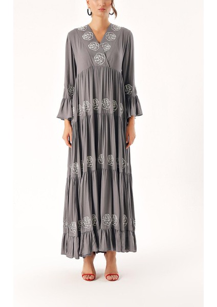 Gri Nakışlı Uzun Büzgülü Elbise 94330 fiyatları