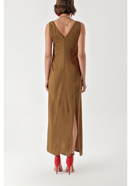 Tarçın Kolsuz V Yaka Yırtmaçalı Elbise 94217 fırsatları