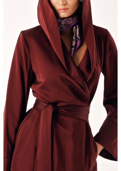 Mürdüm Kapüşonlu Üst ve Pantolonlu Ikili Takım 12325 indirimleri