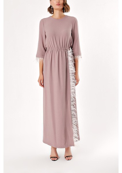 Vizon Yırtmaçlı ve Tüy Detaylı Uzun Elbise 92575