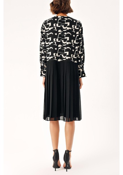 Siyah Pilise Detaylı Bol Kesim Elbise 94365 fırsatları