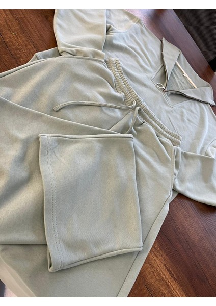 Su Yeşili Kadın Takım fiyatları