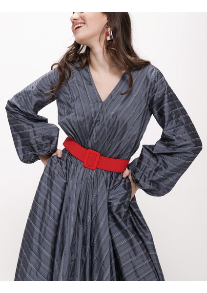 Gri V Yaka Beli Lastikli Uzun Elbise 94113 indirimleri