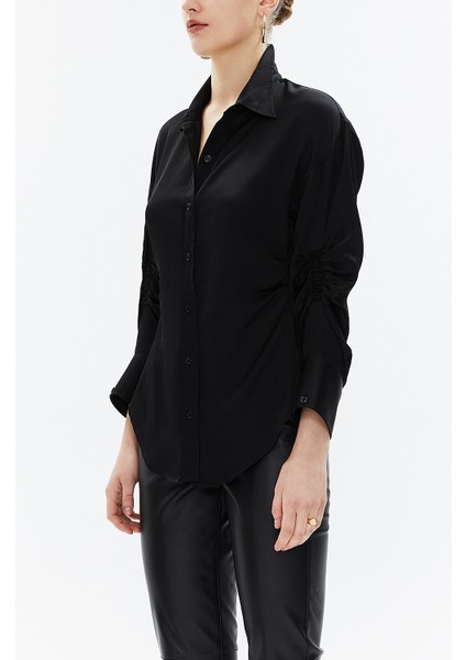 Siyah Kolu Büzgülü Dar Kesim Gömlek 10756 modelleri