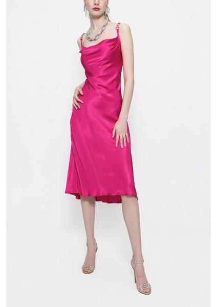 Pembe Toka Detaylı Askılı Elbise 93980