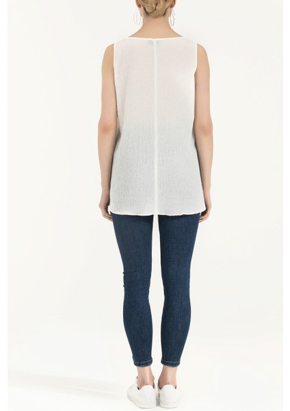 Beyaz Desenli Bol Kesim Kolsuz Bluz 19692 fırsatları