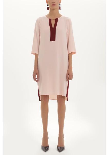 Pembe Yakası Aksesuarlı Bol Kesim Midi Elbise 91428