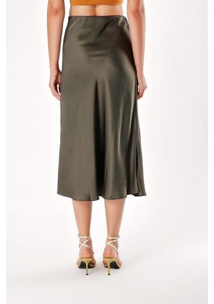Yeşil Midi Boy Saten Etek 81104 fırsatları