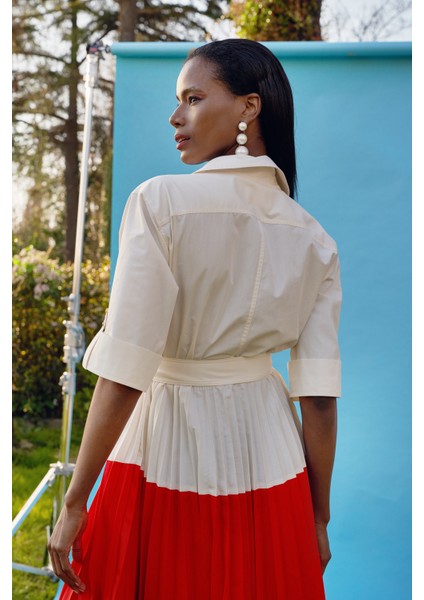 Beyaz Kırmızı Pilise Detaylı Poplin Elbise 93504 fırsatları