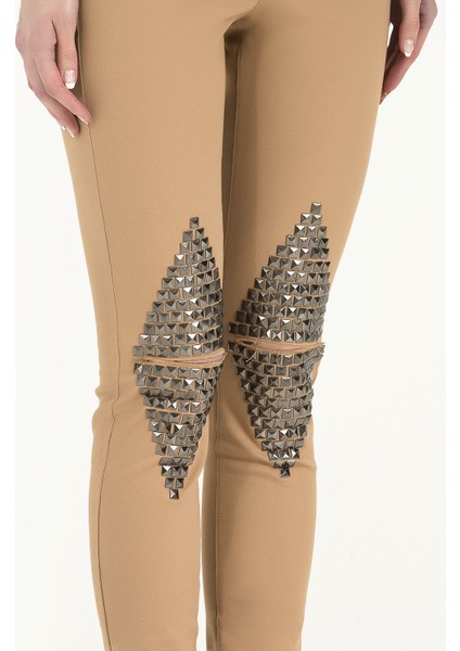 Bej Metal Yapıştırmalı Cep Pantolon 41242 modelleri