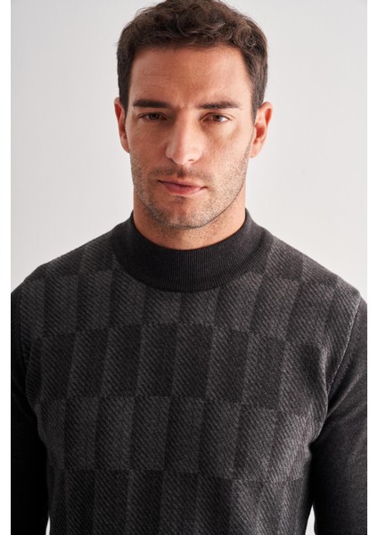 Koyu Antrasit Yarım Balıkçı Yaka Uzun Kol Cepsiz Comfort Fit Pamuklu Triko Kazak 1012255212 fırsatları