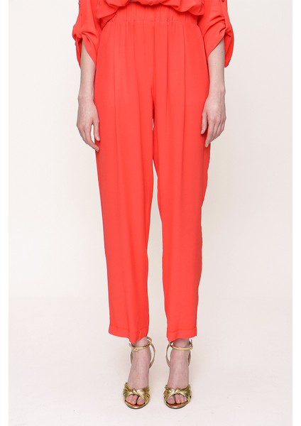 Kırmızı Beli Lastikli Bol Kesim Pantolon 41600 fiyatları