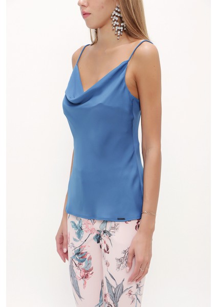 Mavi Degaje Yaka Askılı Bluz 19755 modelleri