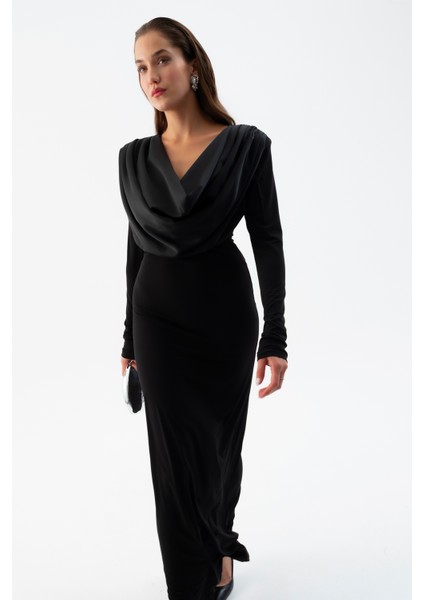 Kadın Siyah Pileli Degaje Yaka Elbise modelleri